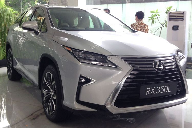 Lexus RX 350L.