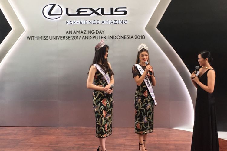 Miss Universe 2017, Demi-Leigh Nel-Peters bersama Puteri Indonesia 2018, Sonia Fergina Citra.


