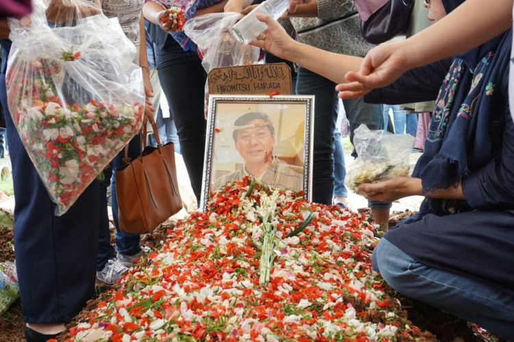 Chef Harada dimakamkan di TPU Jeruk Purut, Jakarta Selatan, Senin (19/3/2018). Ia meninggal setelah beberapa minggu dirawat di rumah sakit.