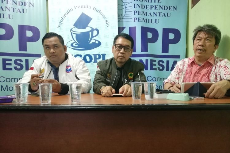 Wasekjen Partai Perindo M. Sofyan (kiri) dan Ketua Badan Pemenangan Pemilu Partai Berkarya Sonny Pudjisasono (tengah)