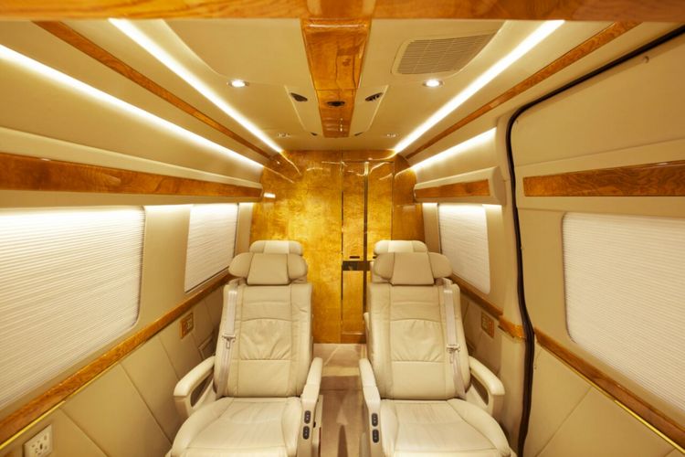 Modifikasi Interior Mercedes-Benz Sprinter A3