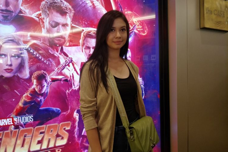 Yuki Kato berpose di sela screening film Avengers: Infinity War di XXI Kota Kasablanka, Jakarta Selatan, Selasa (24/4/2018) malam.