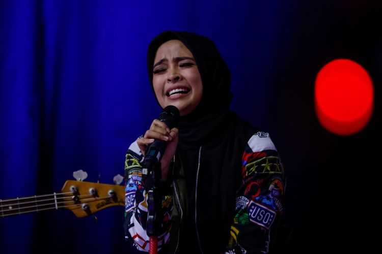 Penampilan Tantri Kotak pada program acara Selebrasi di Menara Kompas, Jakarta, Selasa (8/5/2018). Pada acara tersebut Kotak membawakan tiga lagu diantaranya Mati Rasa, Masih Ada, dan Hilang.