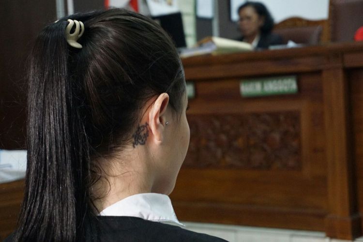Jennifer Dunn menjalani sidang kasus dugaan penyalahgunaan narkotika di Pengadilan Negeri Jakarta Selatan, Senin (14/5/2018).