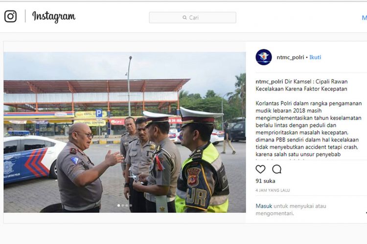 Brigjen Pol Chryshnanda Dwilaksana saat melakukan pantauan ke tol Cipali.