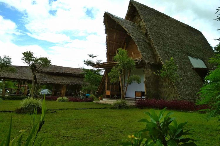 Balkondes Wringinputih terletak di Desa Wringinputih, sekitar 3 kilometer dari Candi Borobudur, Magelang, Jawa Tengah. Balkondes bakal menjadi tempat penyelenggaraan kongres ICW, September 2018.