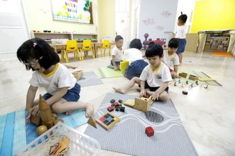 Ilustrasi Pembelajaran Montessori di Sunshine Montessori Jakarta