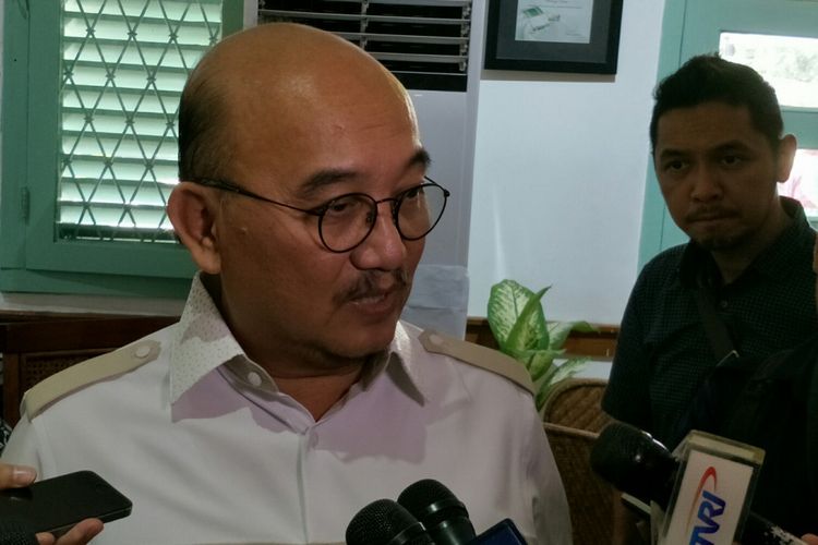 Direktur Teknik dan Operasi Angkasa Pura II Djoko Murjatmodjo ketika ditemui usai diskusi di Cikini, Jakarta, Sabtu (2/6/2018).