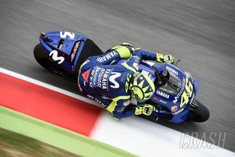 Pebalap Movistar Yamaha Valentino Rossi beraksi di latihan bebas pertama GP Catalan, Barcelona, Jumat (15/6/2018)