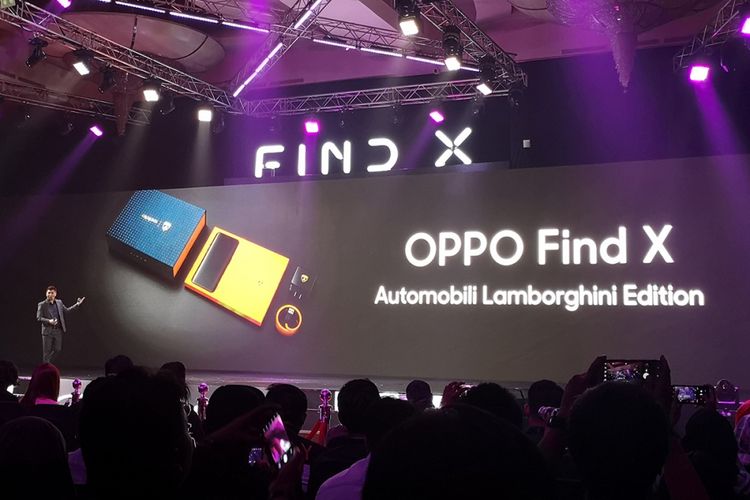 Oppo menunjukkan Find X Automobili Lamborghini Edition dalam acara peluncuran Find X di jakarta, Rabu (18/7/2018). 