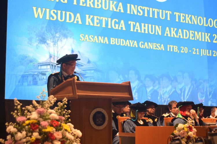 Sidang Terbuka Wisuda Ketiga Tahun Akademik 2017/2018 (20/7/2018)