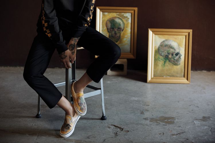 Koleksi Vans x Van Gogh