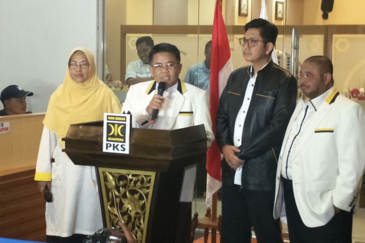 Presiden Partai Keadilan Sejahtera (PKS) Sohibul Iman saat memberikan keterangan pers di kantor DPP PKS, Jakarta Selatan, Selasa (7/8/2018).