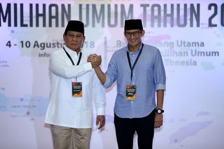 Pasangan Prabowo Subianto dan Sandiaga Uno didampingi tokoh partai pengusung resmi mendaftarkan diri sebagai bakal capres dan cawapres di Komisi Pemilihan Umum RI, Jakarta, Jumat, (10/8/2018).