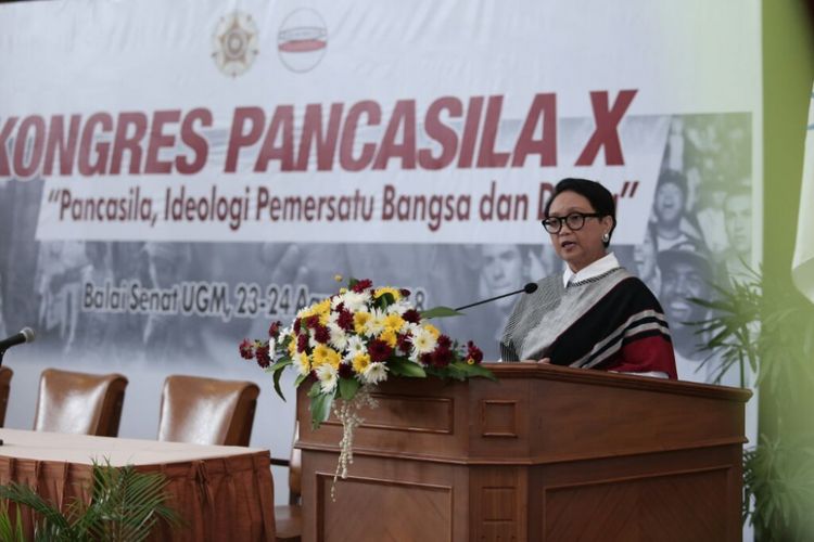 Menteri Luar Negeri Retno Marsudi saat menjadi pembicara di acara Kongres Pancasila X di Universitas Gadjah Mada (UGM) (Foto Dokumentasi Humas UGM)