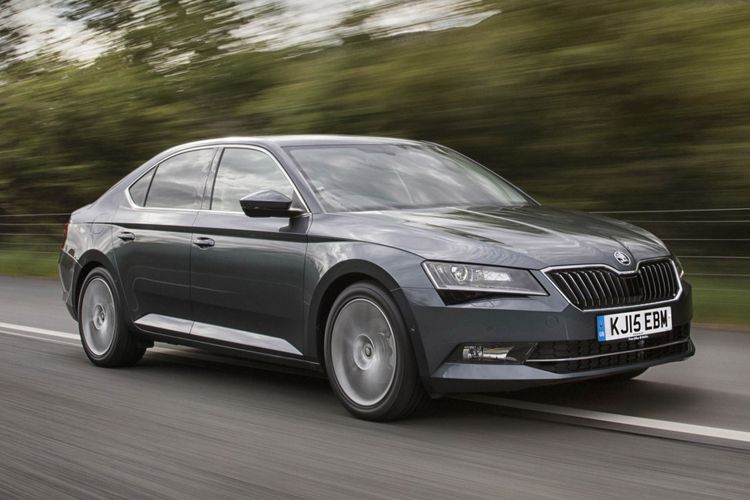 Skoda Superb.