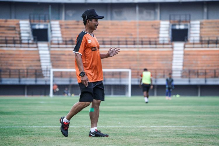 Pelatih Persebaya Surabaya, Djadjang Nurdjaman.