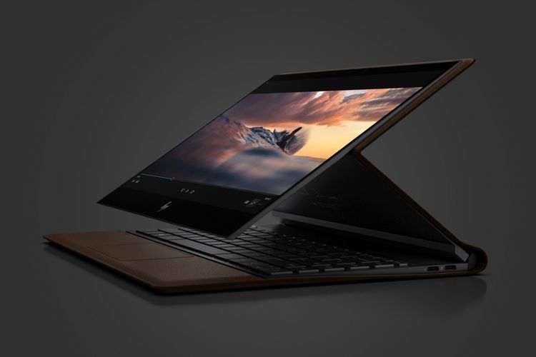 Laptop HP Spectre Folio berbahan kulit. 