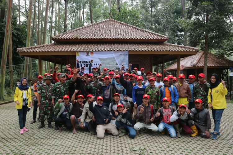 Pelatihan Vokasi UI kepada masyarakat dan anggota Satgas Citarum Harum sebagai upaya merevitalisasi Daerah Aliran Sungai (DAS) Citarum (29/9/2018).