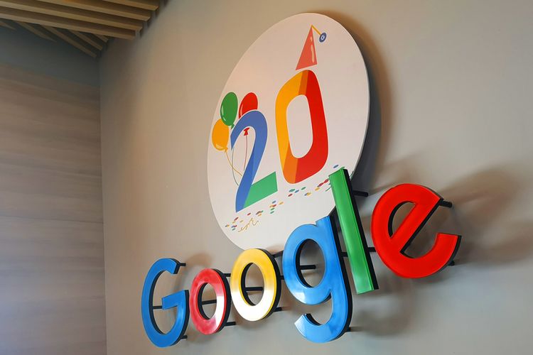 Logo Google di kantornya di Jakarta.