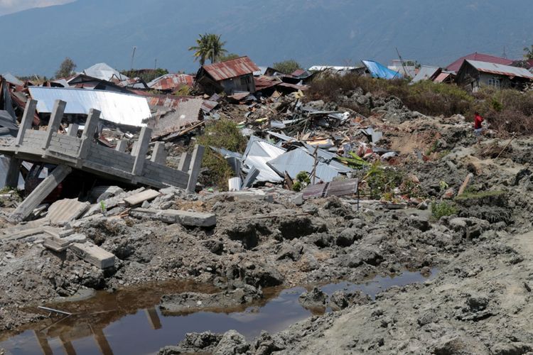 Kondisi Kelurahan Petobo pasca likuefaksi akibat gempa 7,4 Magnitudo. Semua rumah tenggelam dalam lumpur