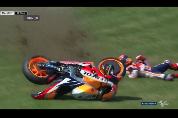 Marc Marquez jatuh di FP1 GP Australia 2018.