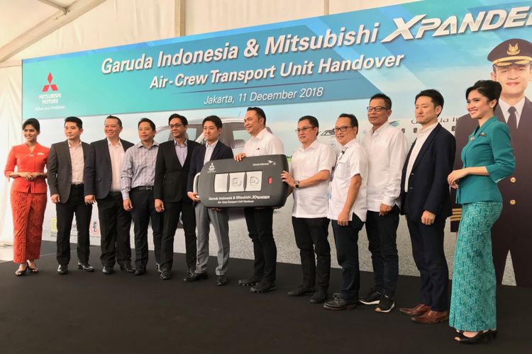 Penyerahan Xpander ke Garuda Indonesia