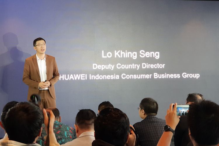 Deputy Country Director Huawei Indonesia Consumer Business Group Lo Khing Seng.