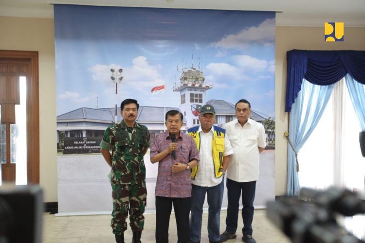 Pascatsunami, Kementerian PUPR terjunkan sejumlah alat berat ke Banten dan Lampung