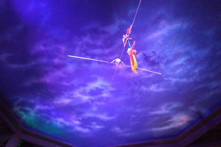 Sirkus ‘Gravity’ digelar 15 Desember 2018 hingga 1 Januari 2019 di Trans Studio Bandung (TSB). Acara ini akan dimainkan langsung oleh akrobatik internasional asal Rusia dan China.