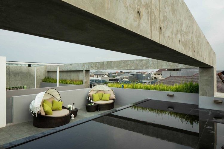 Dekorasi tahun baru S+I House di Jakarta karya DP+HS Architects 