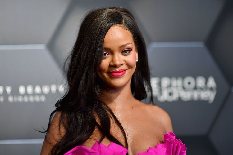 Rihanna menghadiri acara Fenty Beauty by Rihanna di Sephora di Brooklyn, New York, pada 14 September 2018. 