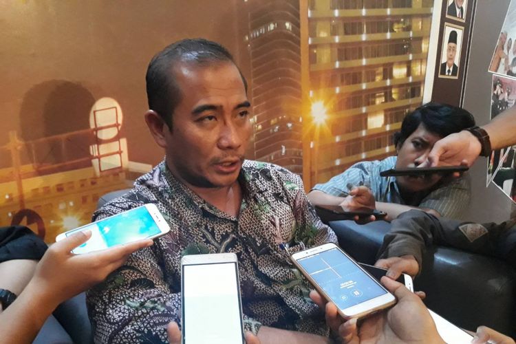 Komisioner KPU Hasyim Asyari di kantor Bawaslu, Jakarta Pusat.