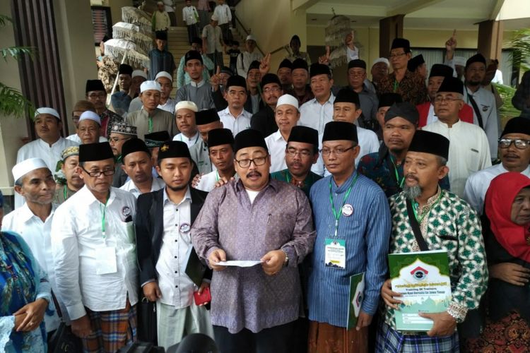 Ratusan kiai pesantren di Jatim deklarasi dukung Jokowi-Maruf Amin, Rabu (30/1/2019).