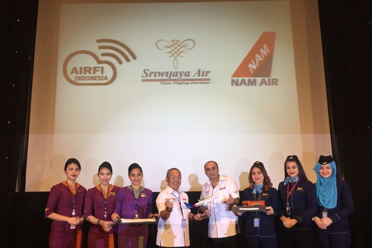 Sriwijaya Air Group menghadirkan fasilitas hiburan di pesawat bernama SJ-Inflight Entertainment untuk penumpang maskapai penerbangan Sriwijaya Air dan Nam Air. 