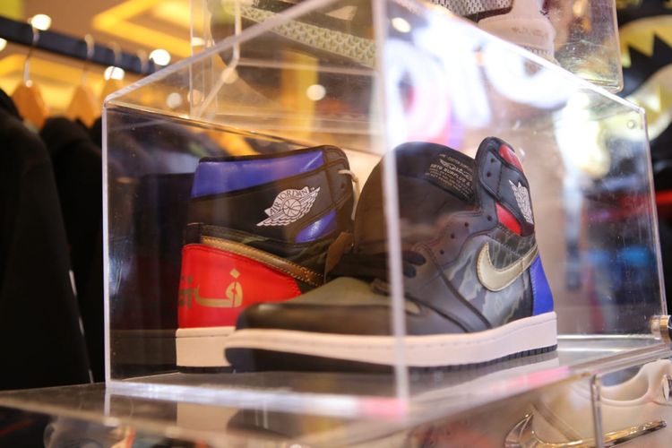 Harga retail jordan 1 sale