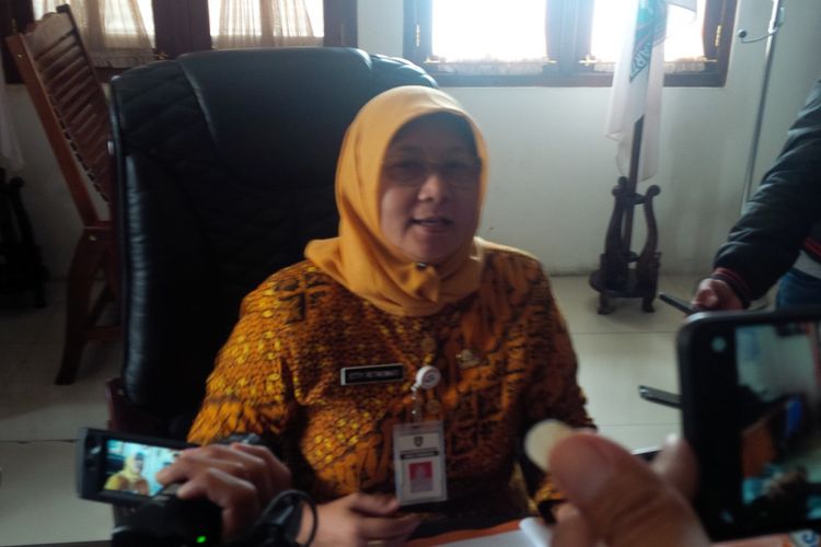 Kepala Dinas Pendidikan Kota Surakarta Etty Retnowati ditemui di kantornya Jalan DI Panjaitan Setabelan, Banjarsari, Solo, Jawa Tengah, Jumat (15/2/2019).
