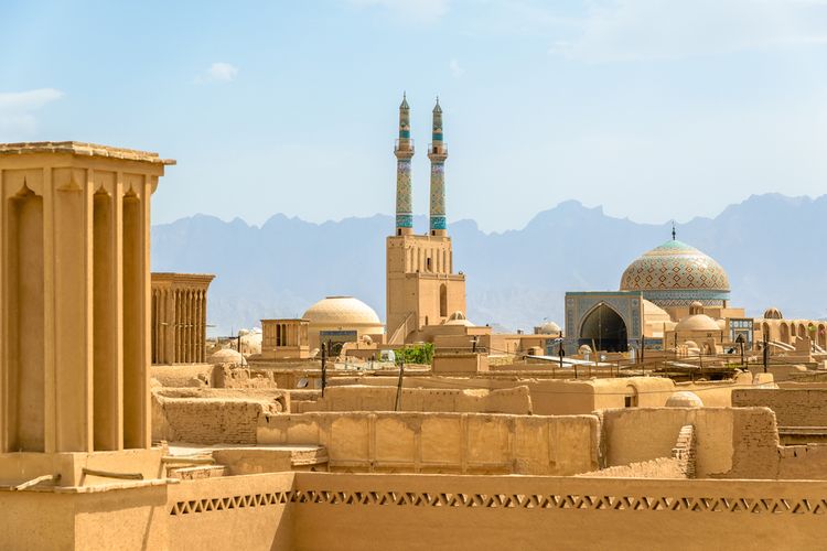 Kota Yazd di Iran dinobatkan sebagai salah satu kota tertua di dunia yang masih beraktivitas sampai saat ini.