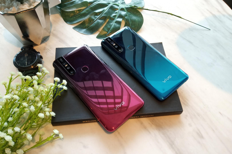 Vivo V15 -bukan Pro- dijanjikan segera hadir di Indonesia. 