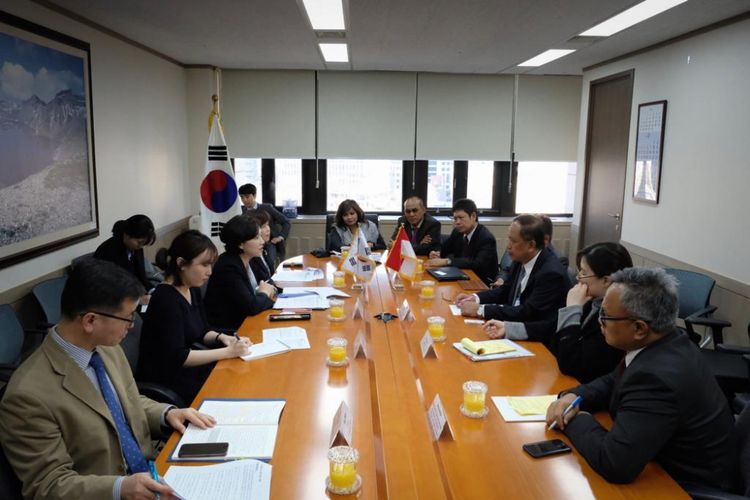 Menteri Riset Teknologi dan Pendidikan Tinggi Mohamad Nasir melakukan kunjungan kerja ke Seoul, Korea Selatan, (25-26/2/2019).