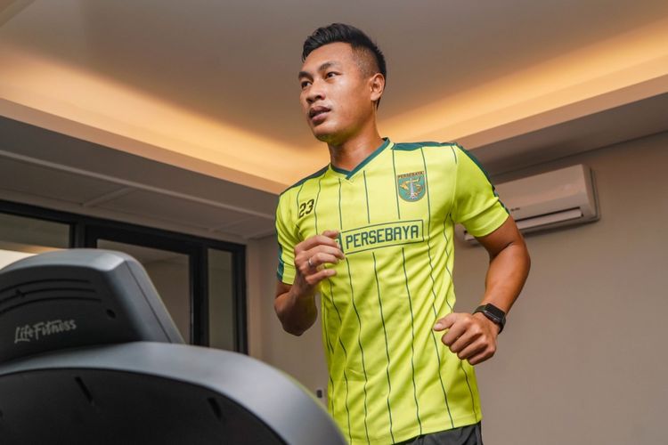 Bek Persebaya Surabaya, Hansamu Yama Pranata bergabung dan menjalani latihan bersama tim di Bandung, Senin (4/3/2019) sore.
