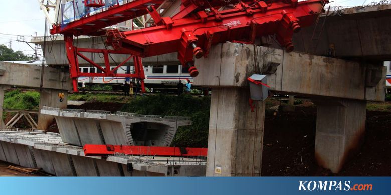 Sandiaga Prihatin Kecelakaan Crane di Jatinegara