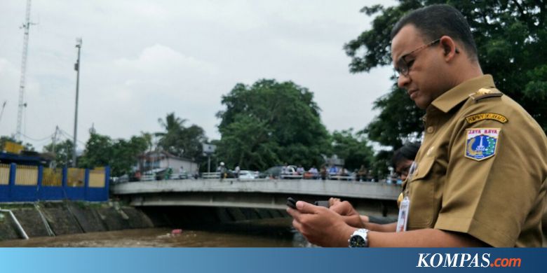 Anies: Ini Lagi Mengungsi, Jangan Bicara Geser Rumah Dulu...