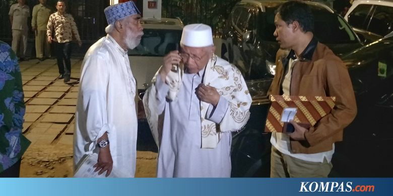Didampingi Munarman, GNPF Temui Prabowo dan Sandiaga