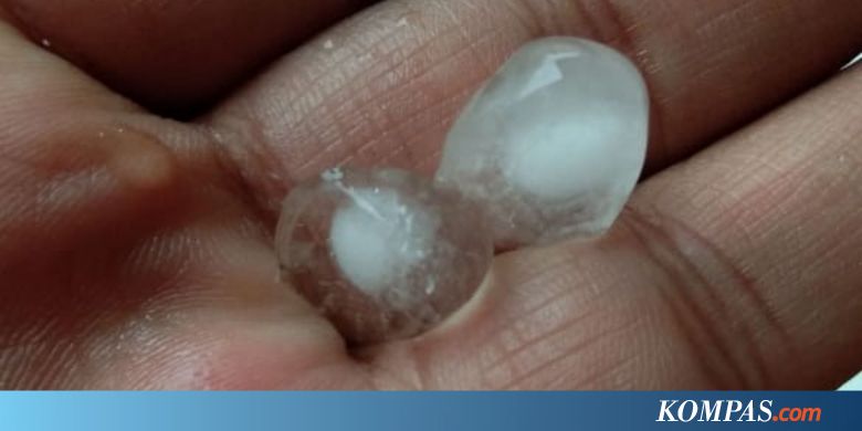 Hujan Es Pertama Kali di Sumedang Bikin Warga Panik