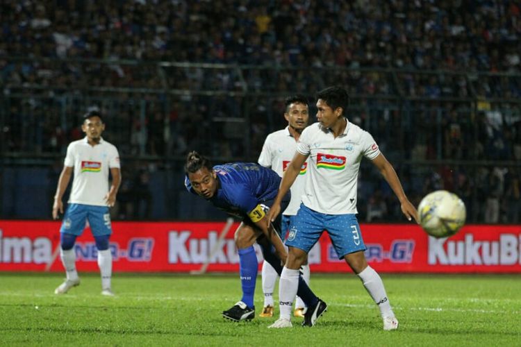 Hamka Hamzah saat laga Arema FC vs PSIS Semarang di Stadion Kanjuruhan, Malang, Sabtu (31/8/2019) pada lanjutan pekan ke-17 Liga 1 2019.
