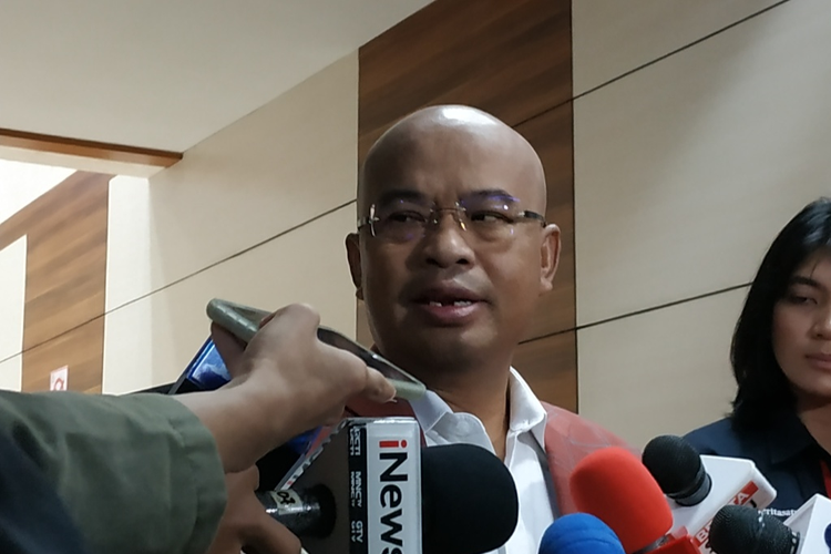 Anggota Komisi III DPR Desmond J Mahesa di Kompleks Parlemen, Senayan, Jakarta, Senin (9/9/2019).