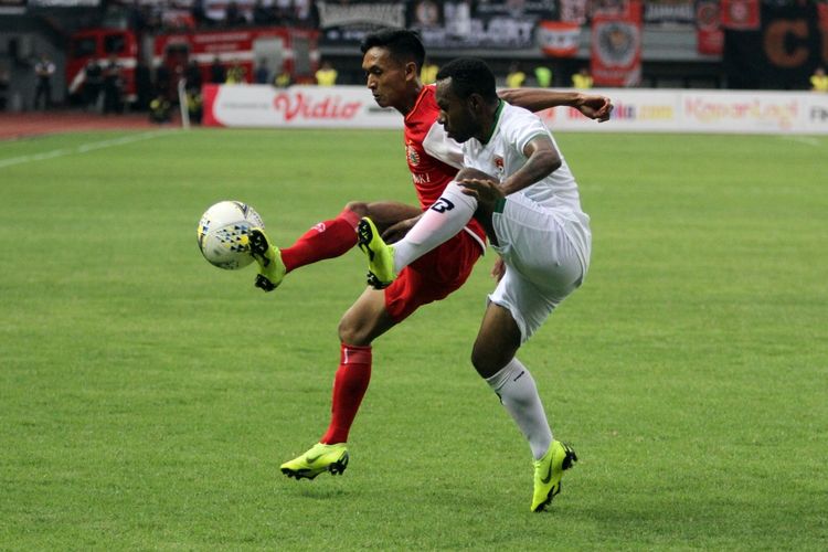 Laga perempat final Piala Presiden 2019 antara Persija Jakarta vs Kalteng Putra, di Stadion Patriot Chandrabhaga, Bekasi, Kamis (28/3/2019).
