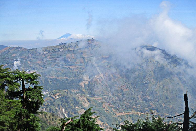 Pemandangan Alam Dieng
     