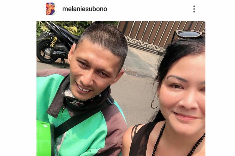 Tangkapan layar akun instagram Melanie Subono. Pengemudi ojek online ini terkenang pernah diberikan sandal oleh Melanie Subono.